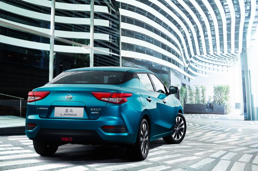  Nissan Lannia 2015 года  (фото 16 из 20)